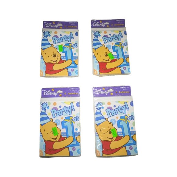 NIP Hallmark Disney Winnie the Pooh Vintage 1st Birthday Invitations Party Cards - Picture 1 of 6